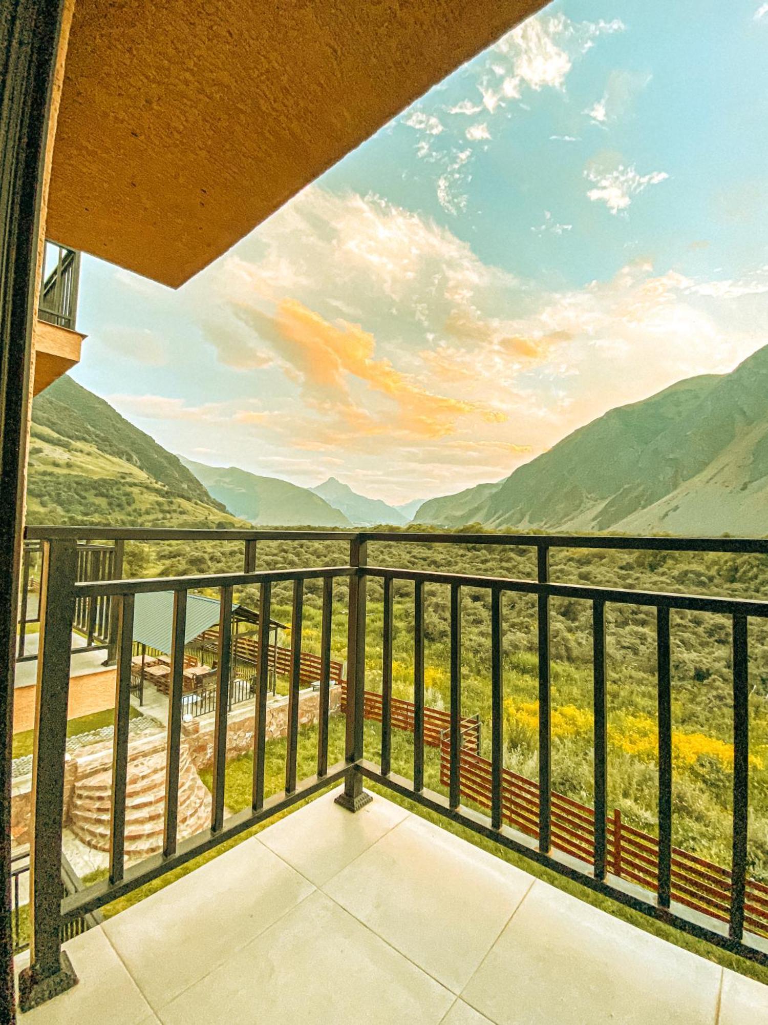 Hotel Gold Kazbegi Εξωτερικό φωτογραφία